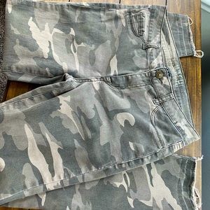 Women’s Rewash Camo Printed Skinny Jeans, Size 5/27, Soft and Comfortable